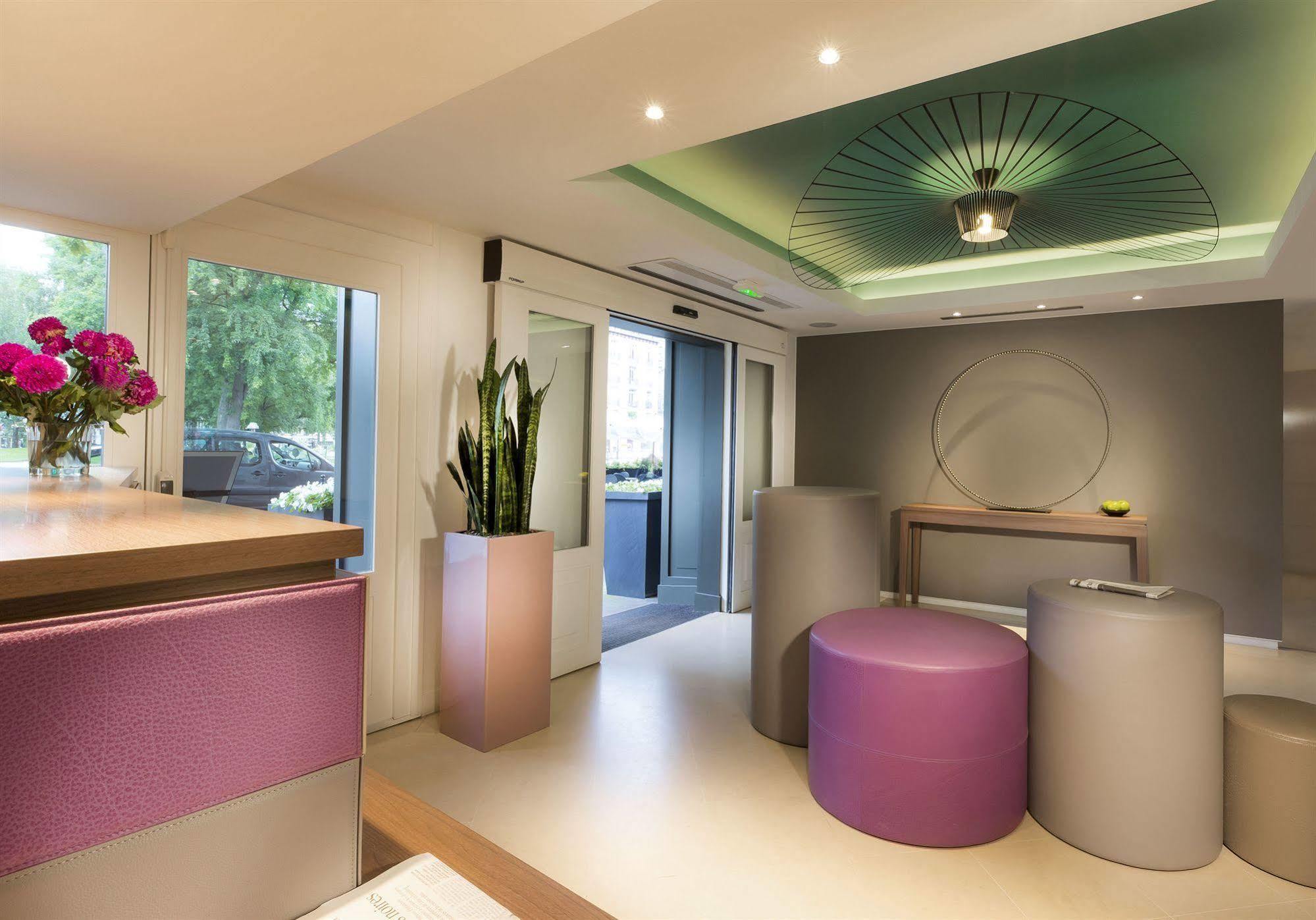 Hotel Acanthe - Boulogne Billancourt 외부 사진